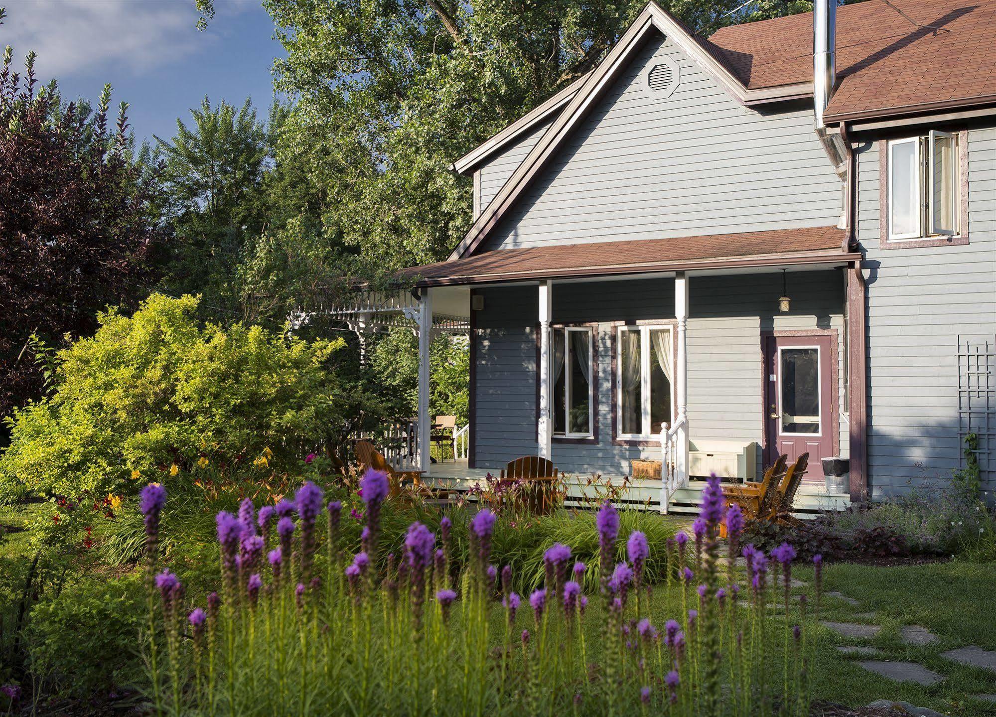 Domaine Jolivent Hotel Lac-Brome Exterior photo